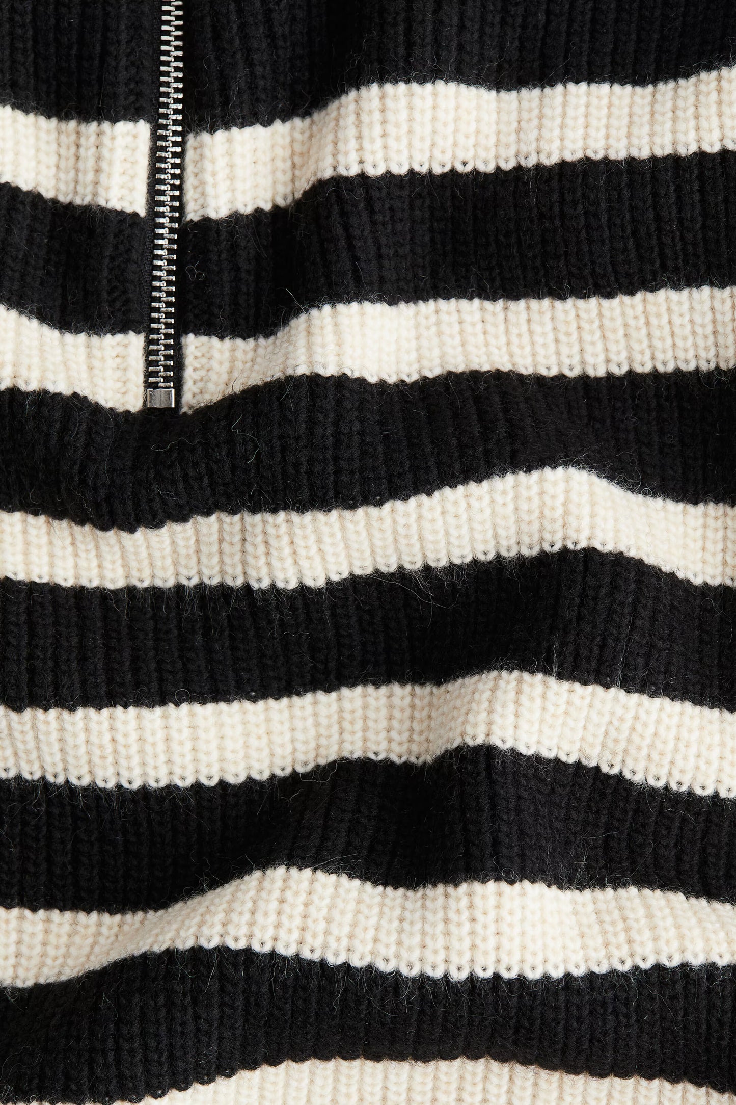 RIBBED ZIP SWEATER