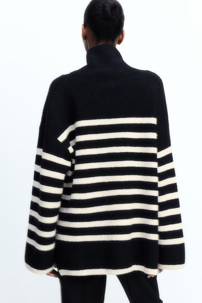 RIBBED ZIP SWEATER